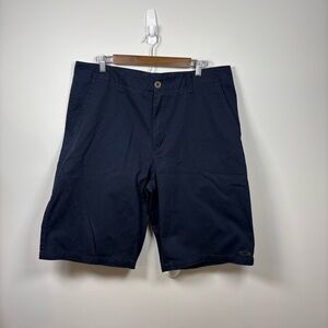 Y2K Oakley Men’s Navy Golf Shorts 38 Flat Front Casual Chino 100% Cotton
